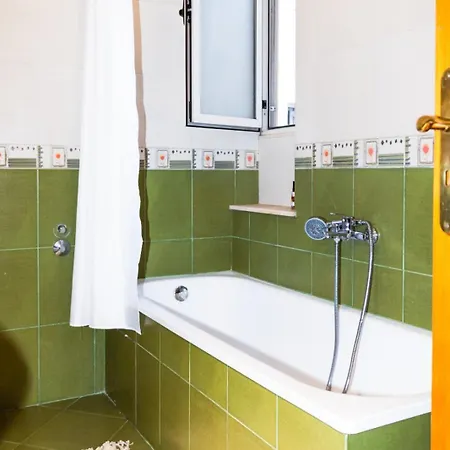 דירה G House טיראנה